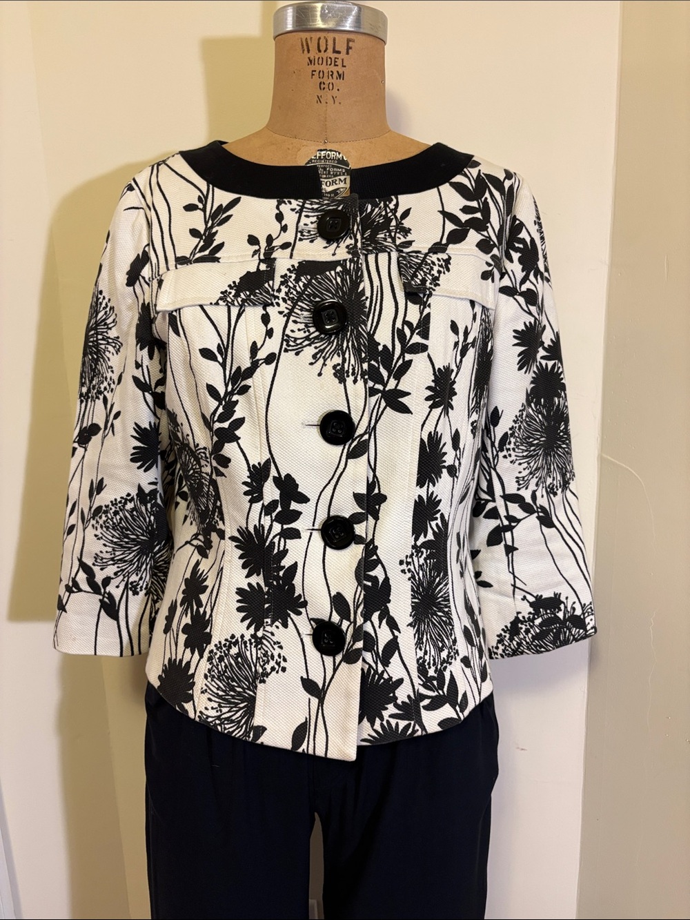 Women's Black & White Floral Tailored Jacket - Elegant Button Front Blazer